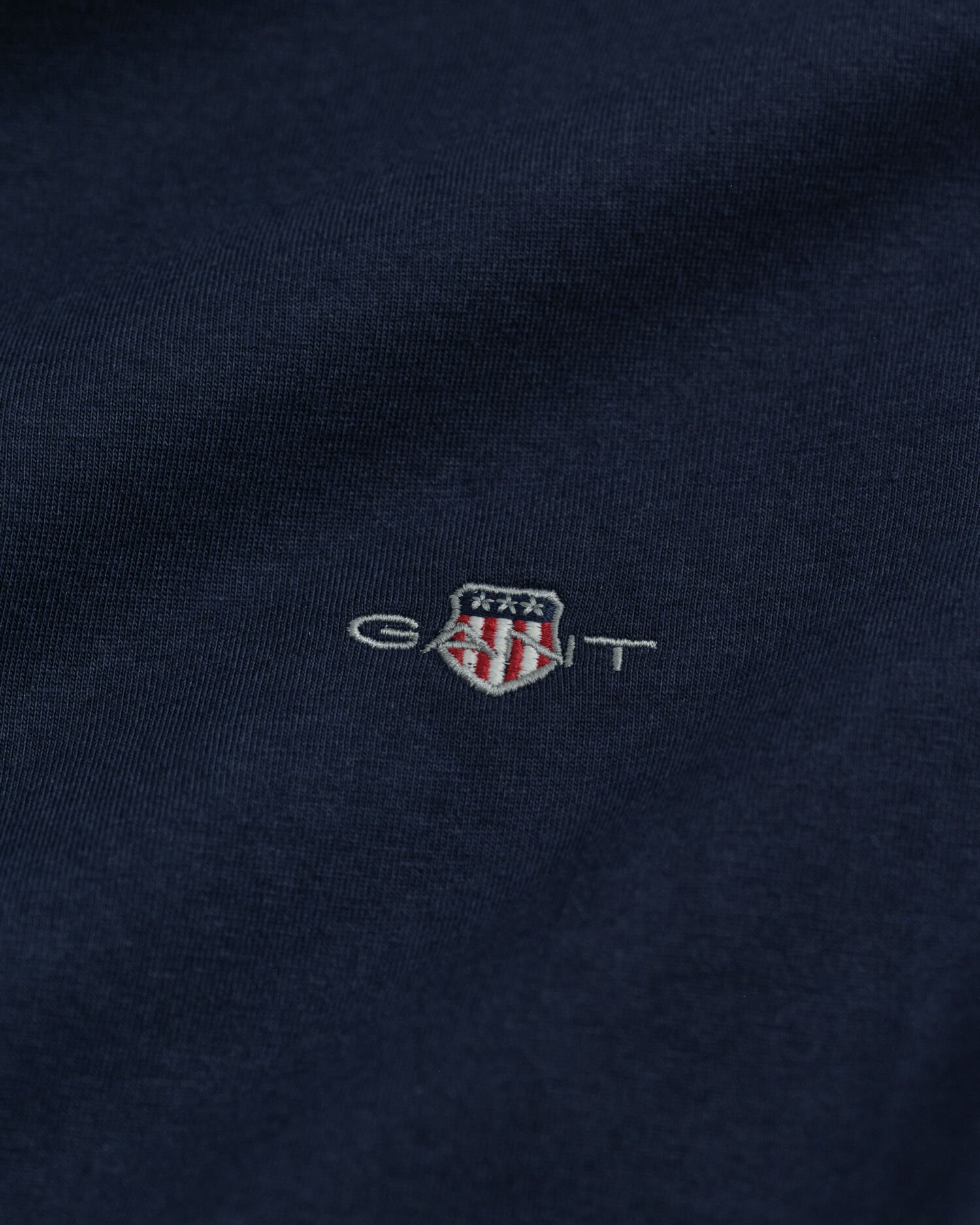 Pitkähihainen Shield-t‑paita