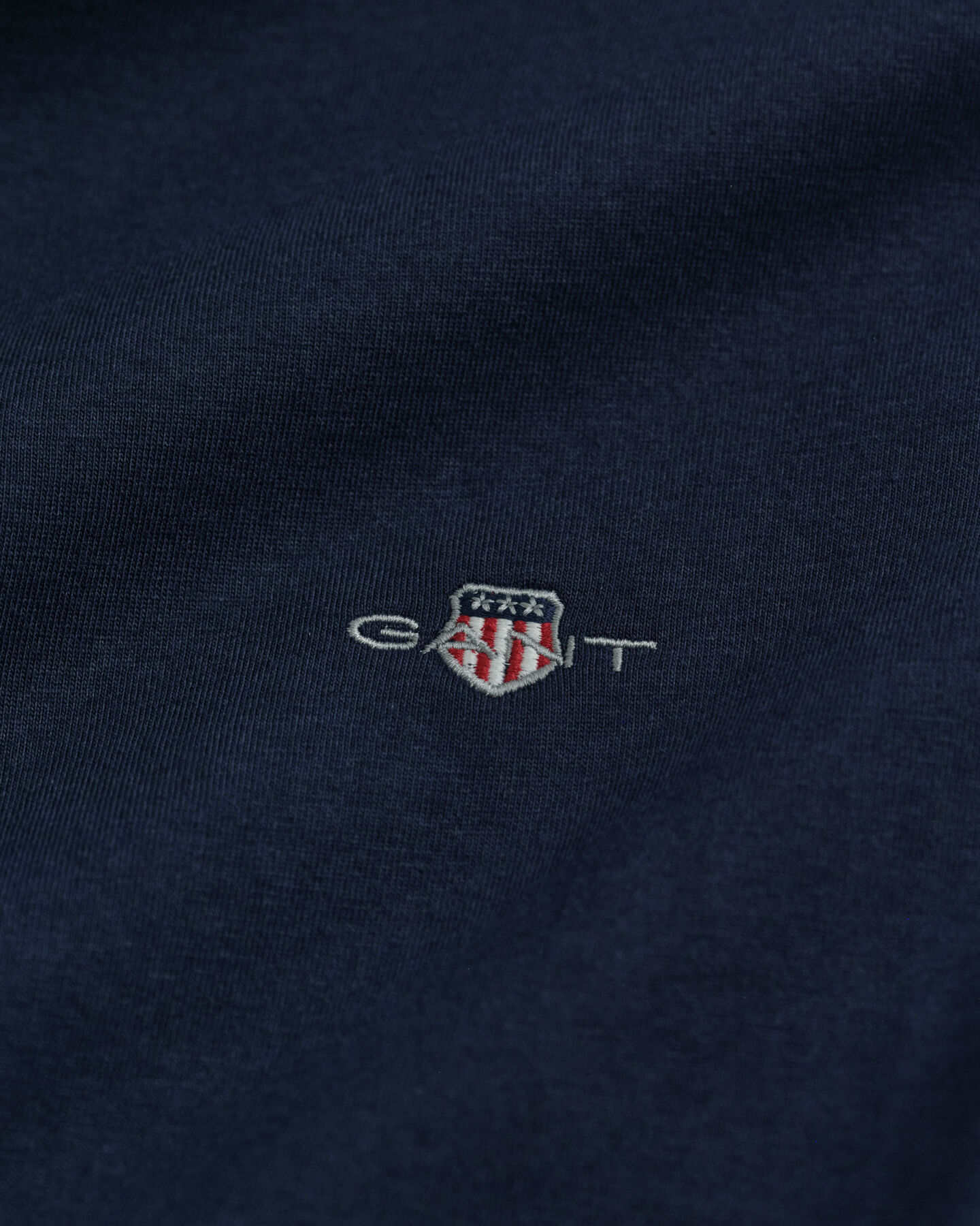 Pitkähihainen Shield-t‑paita