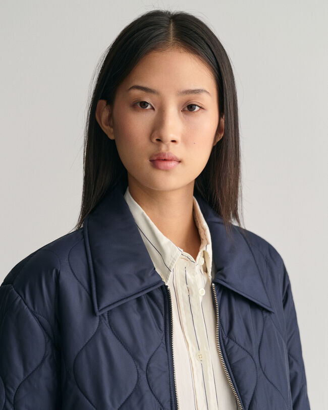 Kauluksellinen tikkitakki