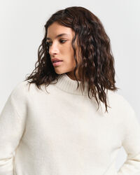 Pystykauluksellinen villasekoitepusero