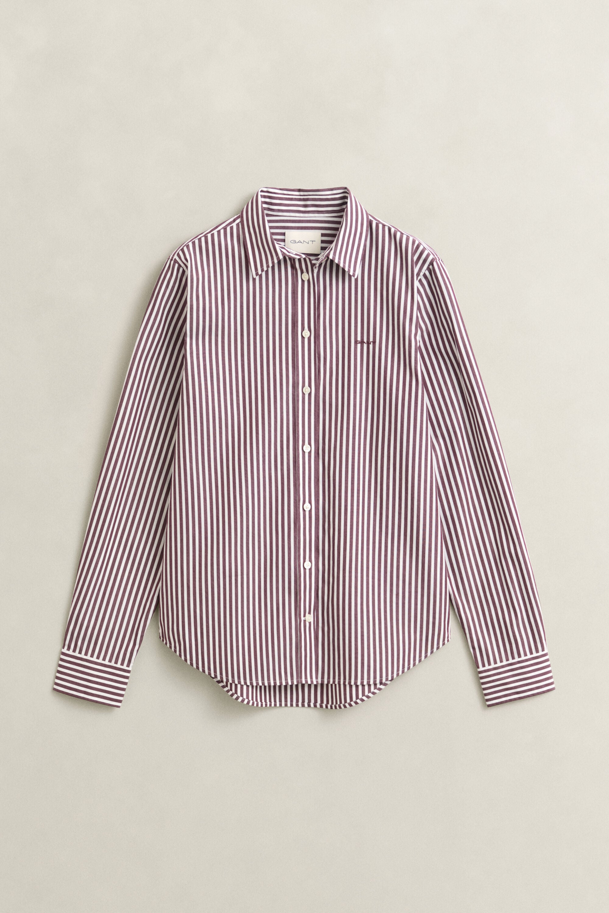 Regular fit ‑mitoitettu klassinen popliiniraitapaita