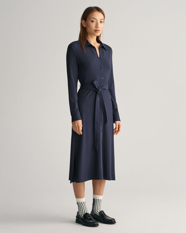 Slim&nbsp;fit ‑mitoitettu paitamekko jerseyneulosta