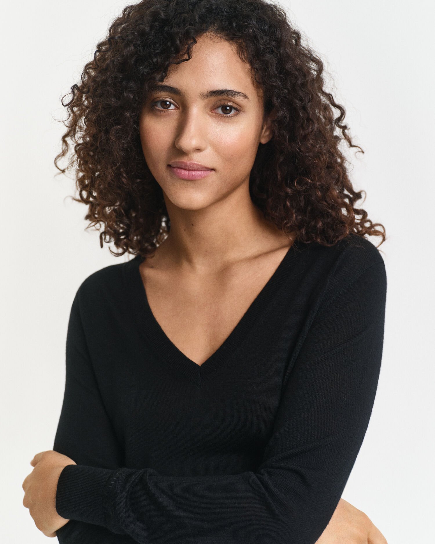 Ohut merinovillaneule, v-pääntie