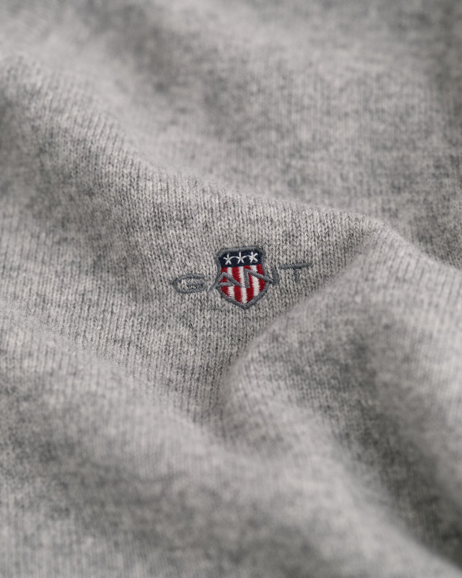 Ohut lampaanvillaneule, v-pääntie