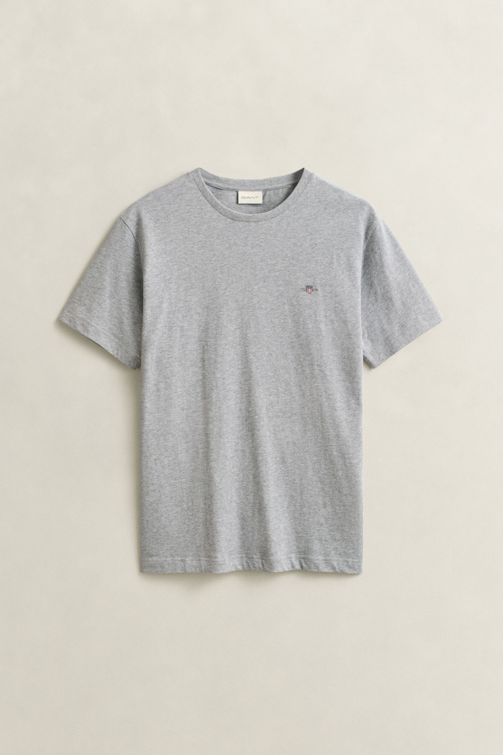 Regular fit ‑mitoitettu Shield-t‑paita