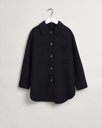 K&auml;sin tikattu paitatakki