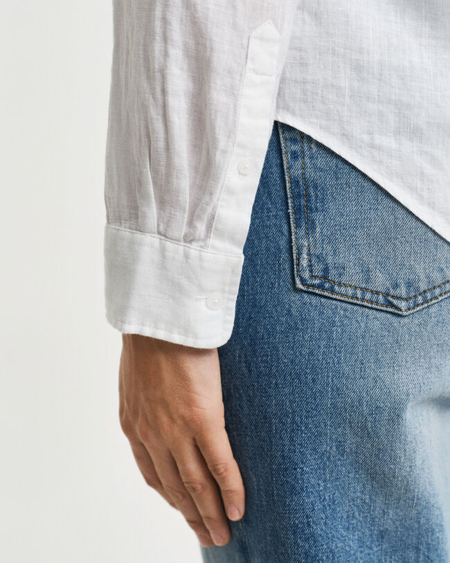 Regular fit ‑mitoitettu pellavapaita