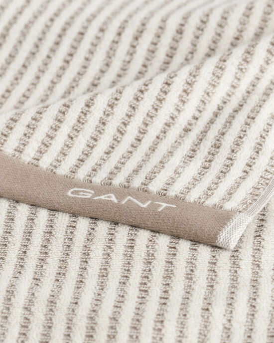 Raidallinen pyyhe (50 cm x 70 cm)