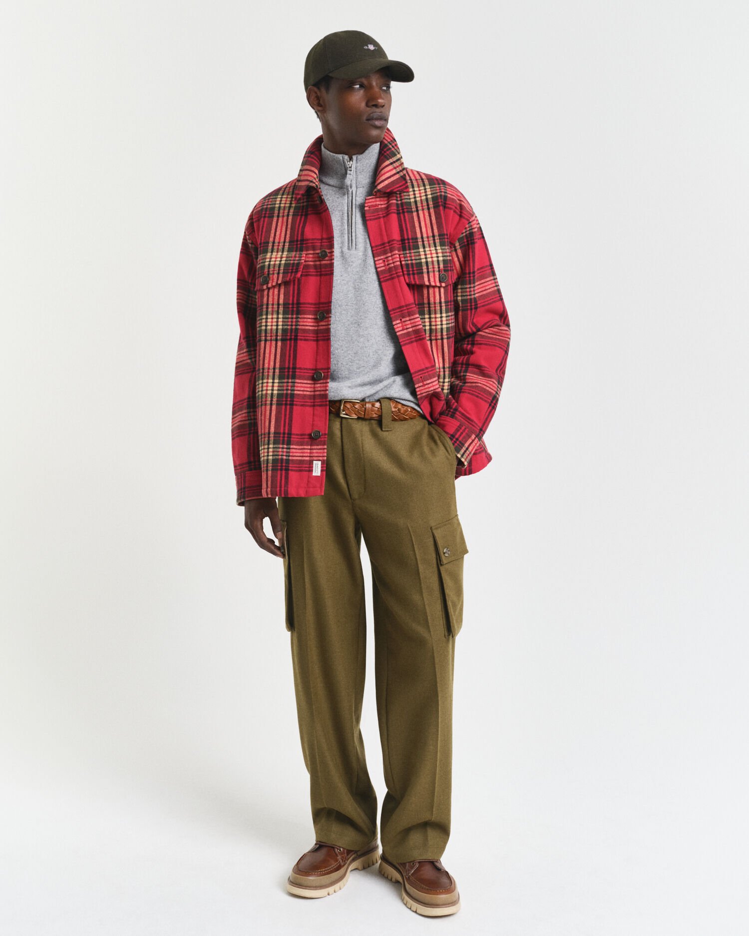 Ohut lampaanvillaneule, vetoketjukaulus