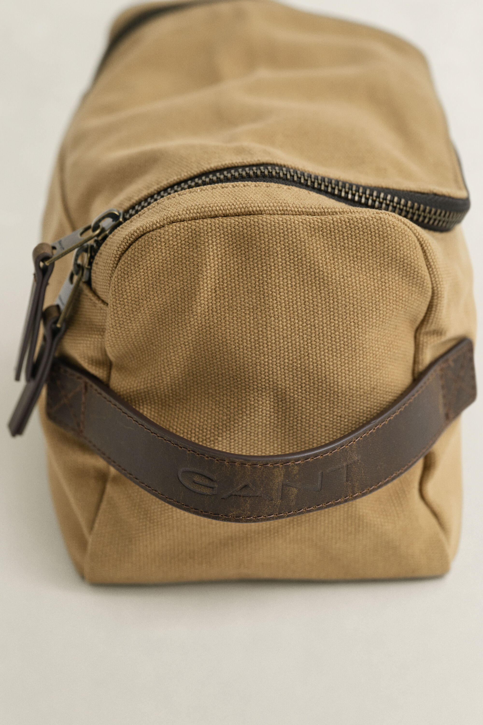 Moderni toilettilaukku