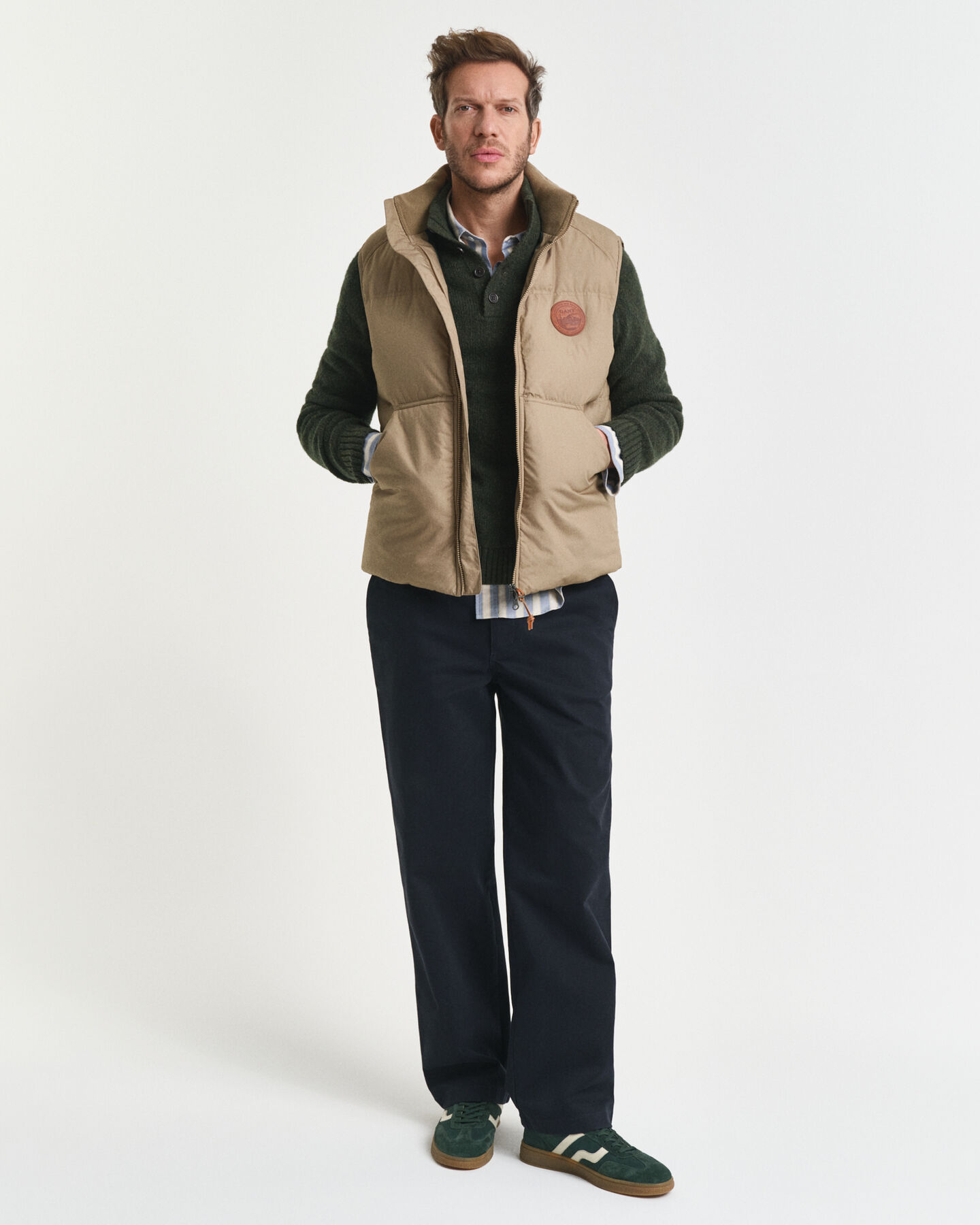 Nyppypintainen villasekoiteneulepusero, napitettu kaulus