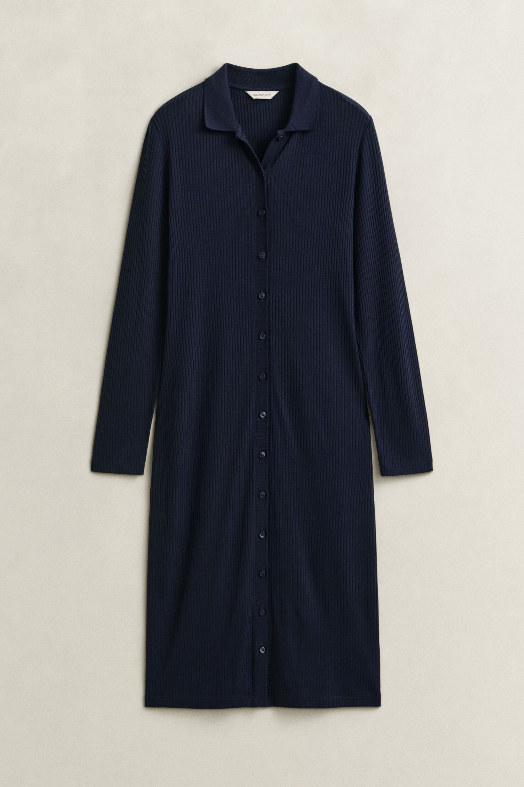 Slim fit -mitoitettu joustinneulottu pikeemekko