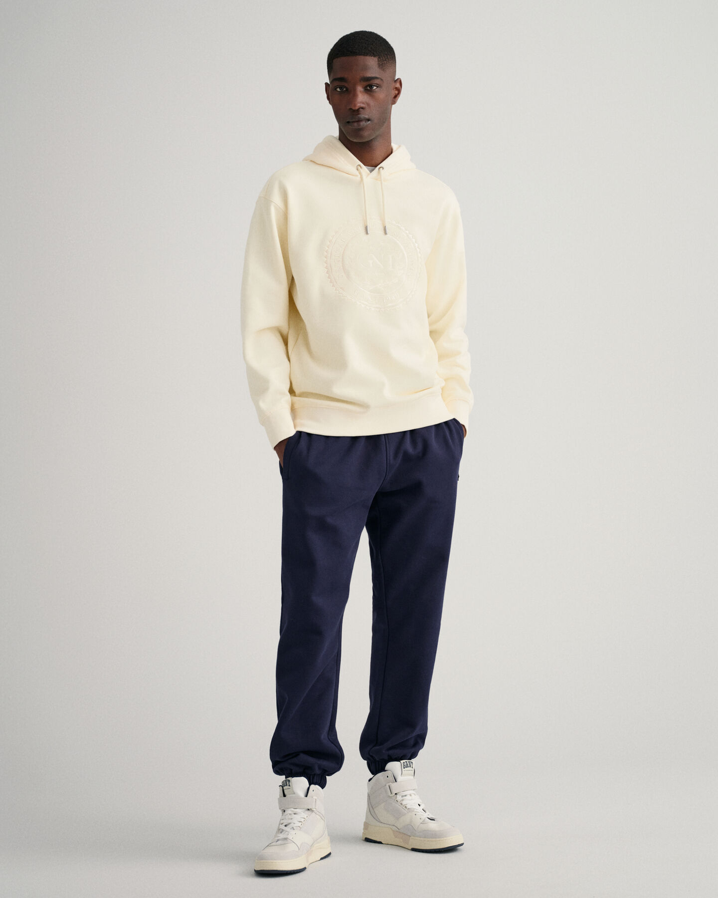 Monogram-collegehuppari