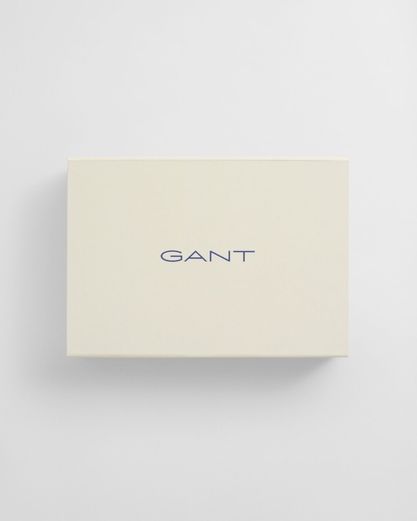 Baby-malliston viltti ja pipo lahjapakkauksessa