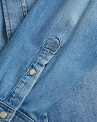 Wrangler x GANT ‑malliston relaxed fit ‑mitoitettu Western-farkkupaita