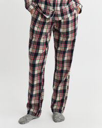 Flanellipyjama lahjapakkauksessa