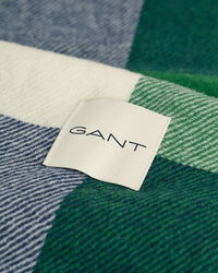 Ruudullinen kudottu huivi