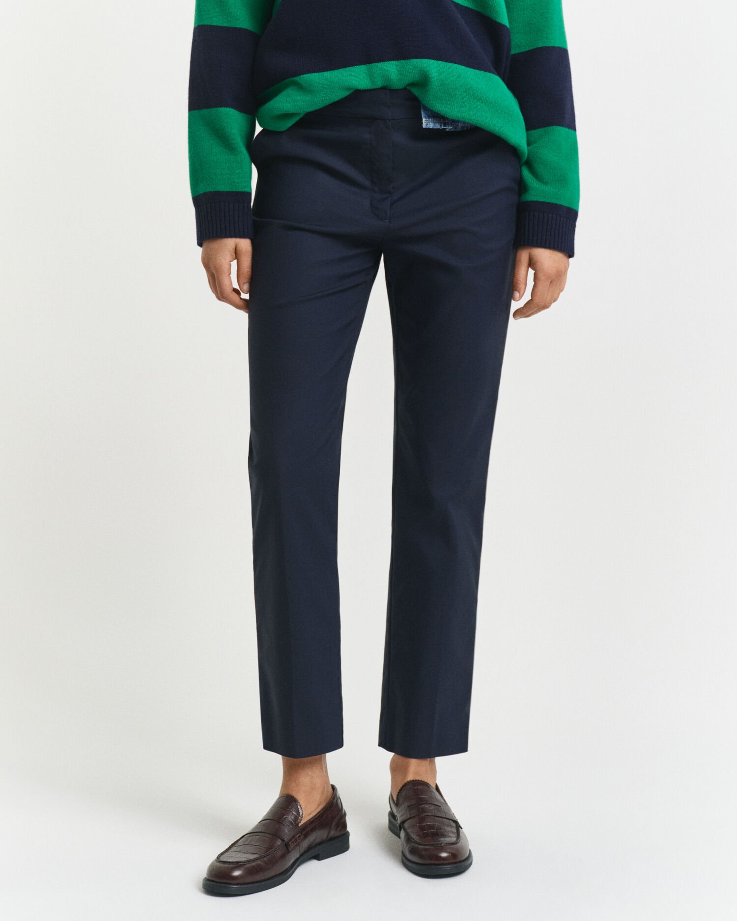 Slim fit ‑mitoitetut housut