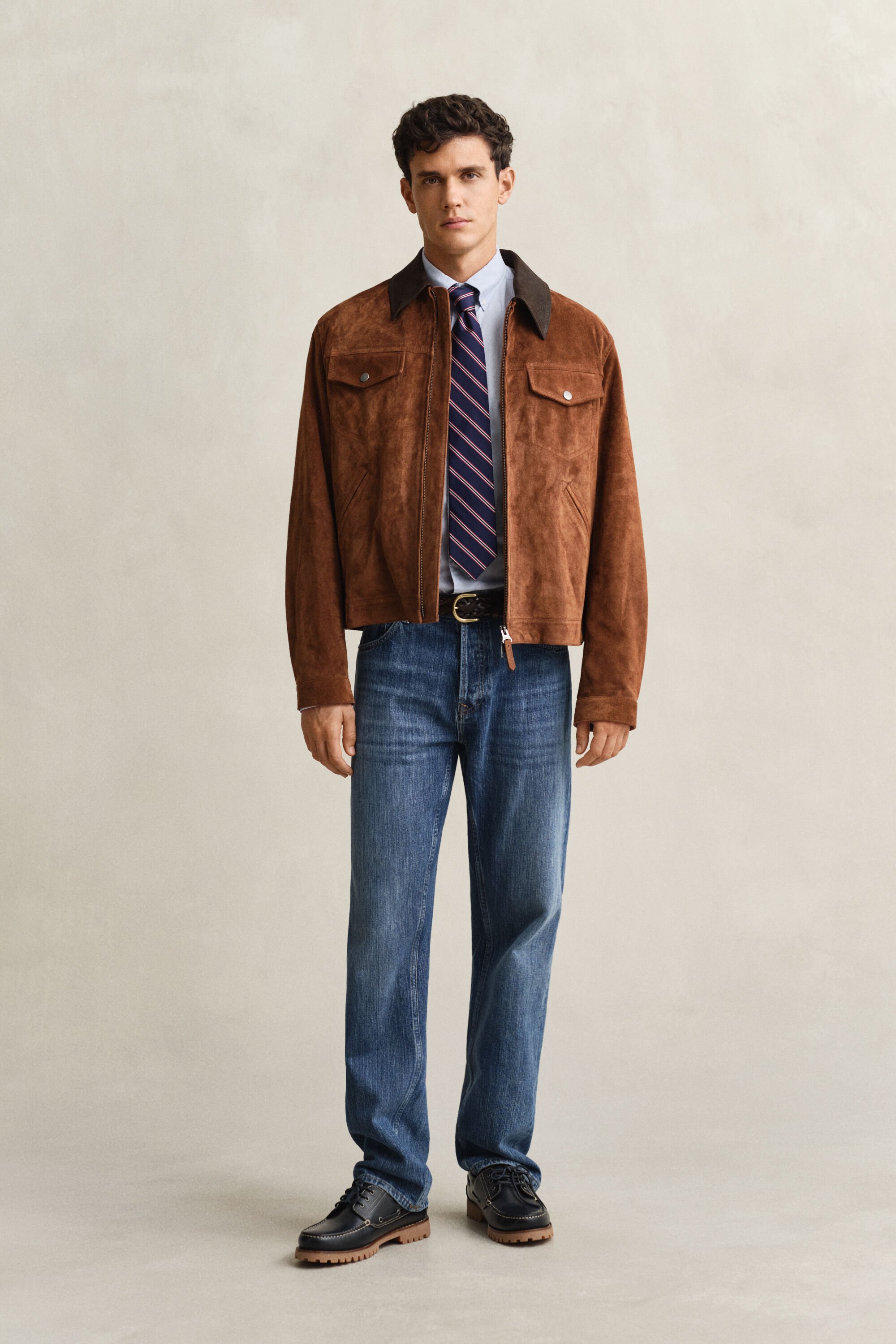 Slim fit ‑mitoitettu Classic-popliinipaita