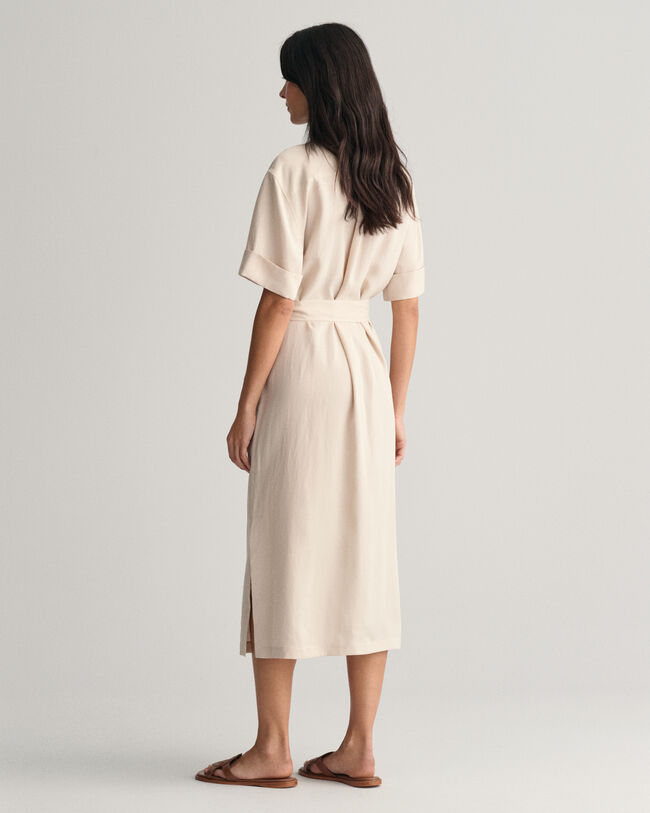 Lyhythihainen taskullinen paitamekko