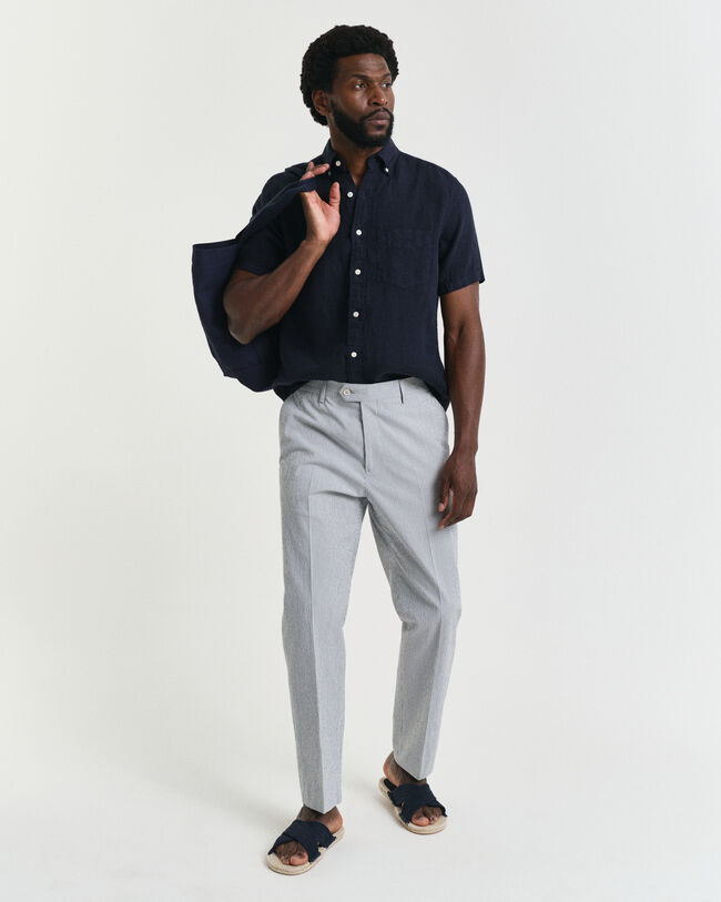 Slim fit ‑mitoitetut kapenevat seersucker-puvunhousut