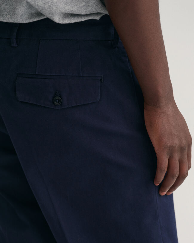 Pehmeäpintaiset puuvillahousut