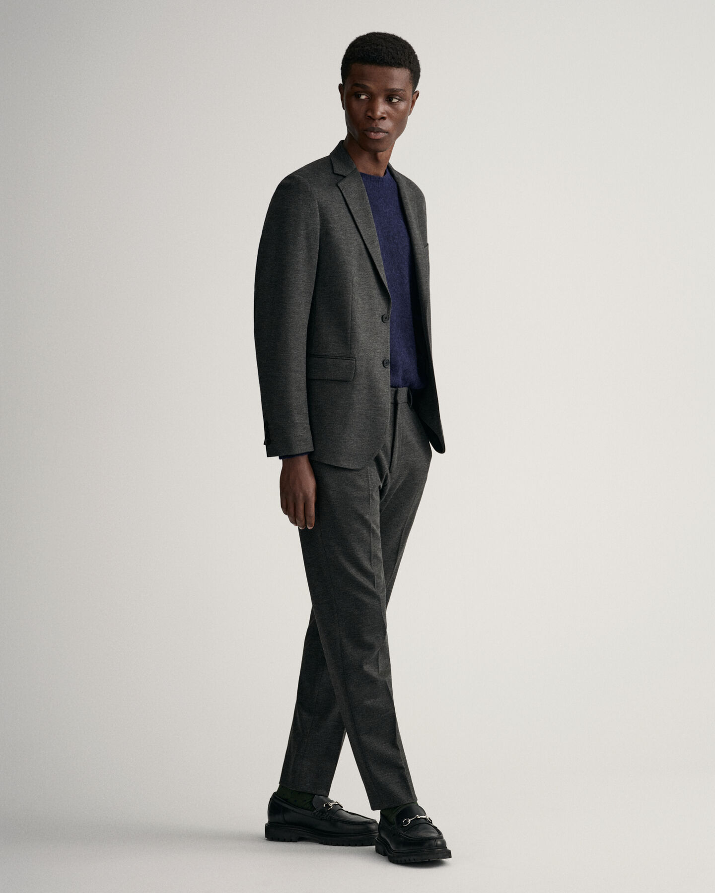 Jerseykankainen bleiseri juhlakäyttöön