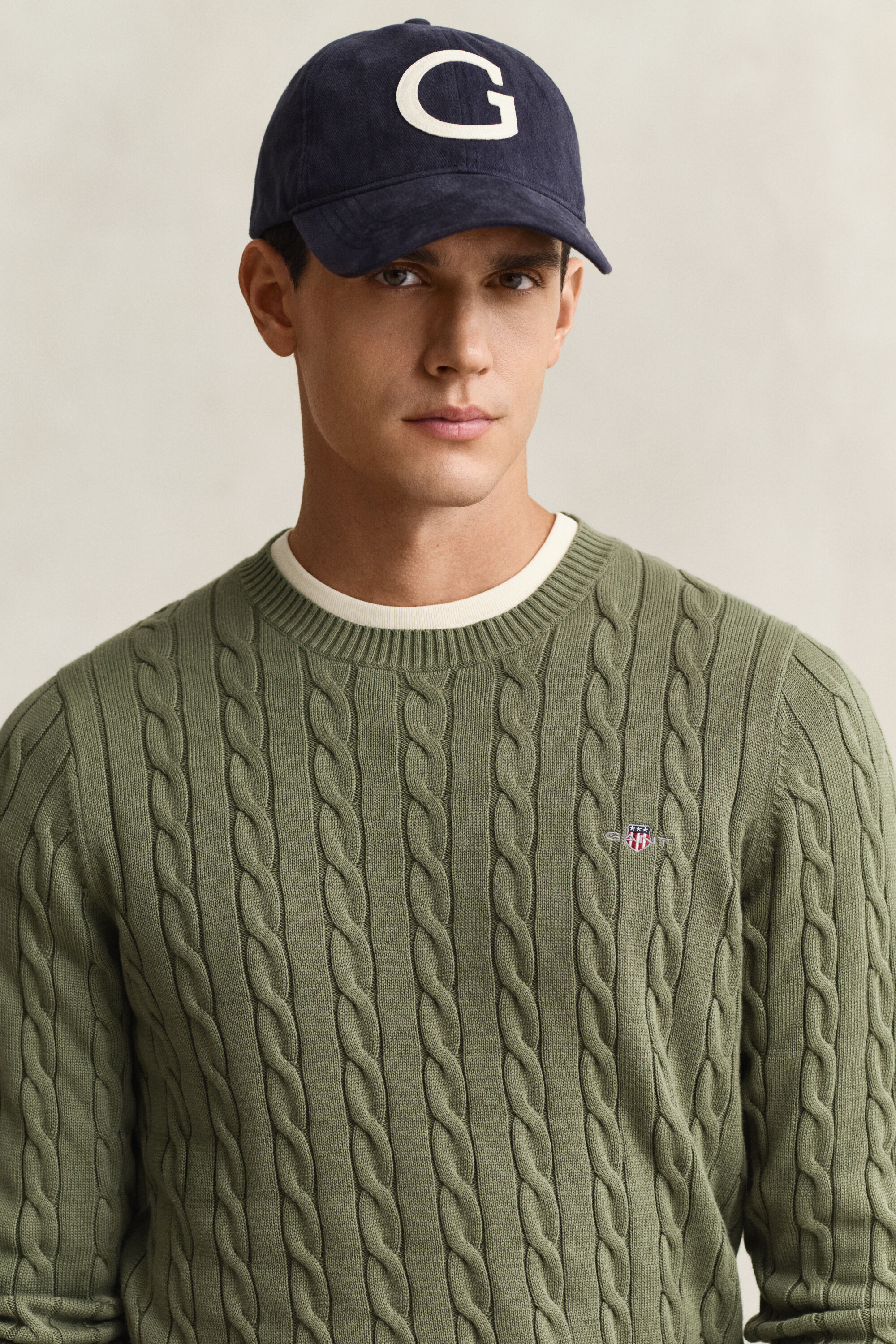 Puuvillainen palmikkoneulepusero, pyöreä pääntie