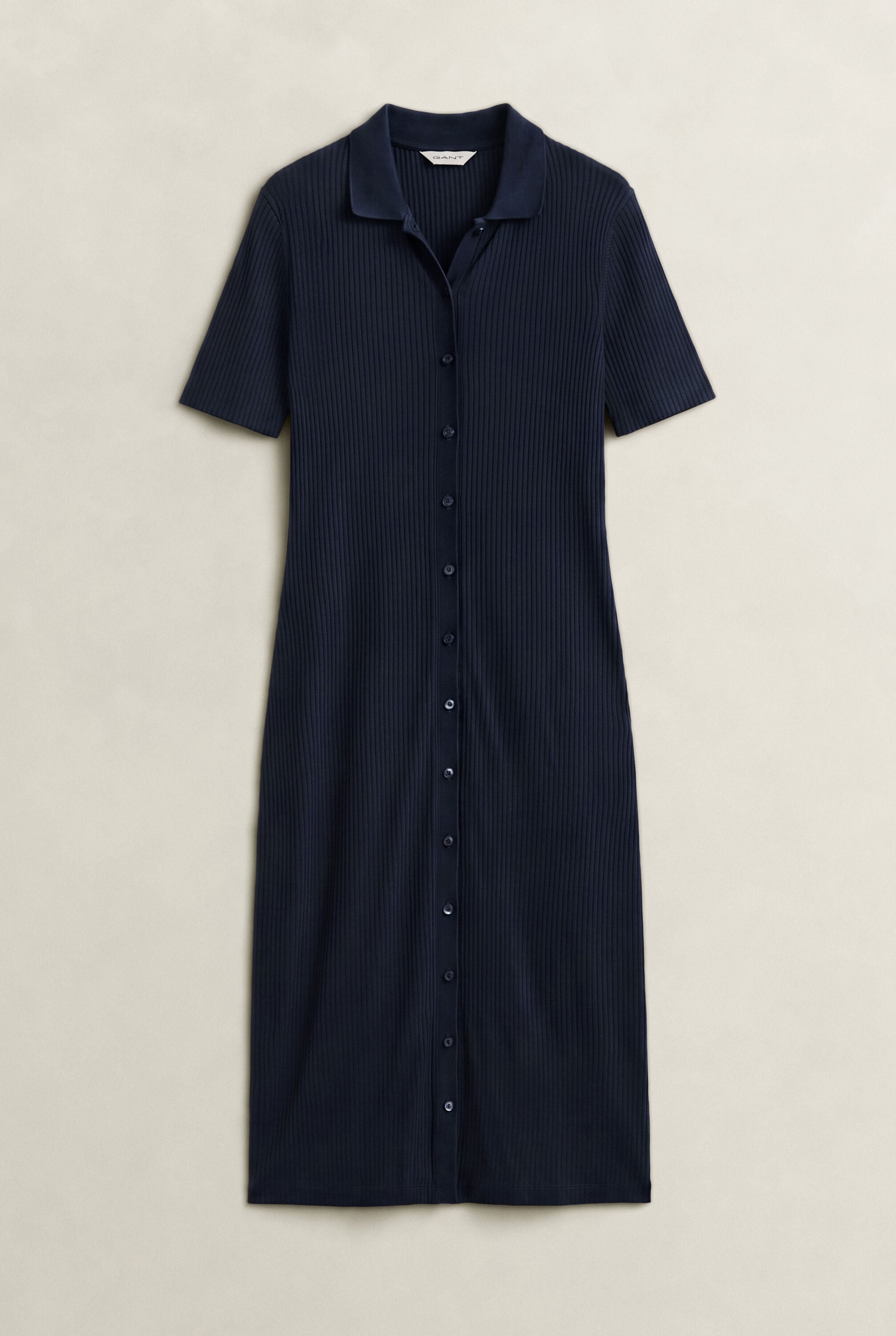 Slim fit -mitoitettu joustinneulottu pikeemekko