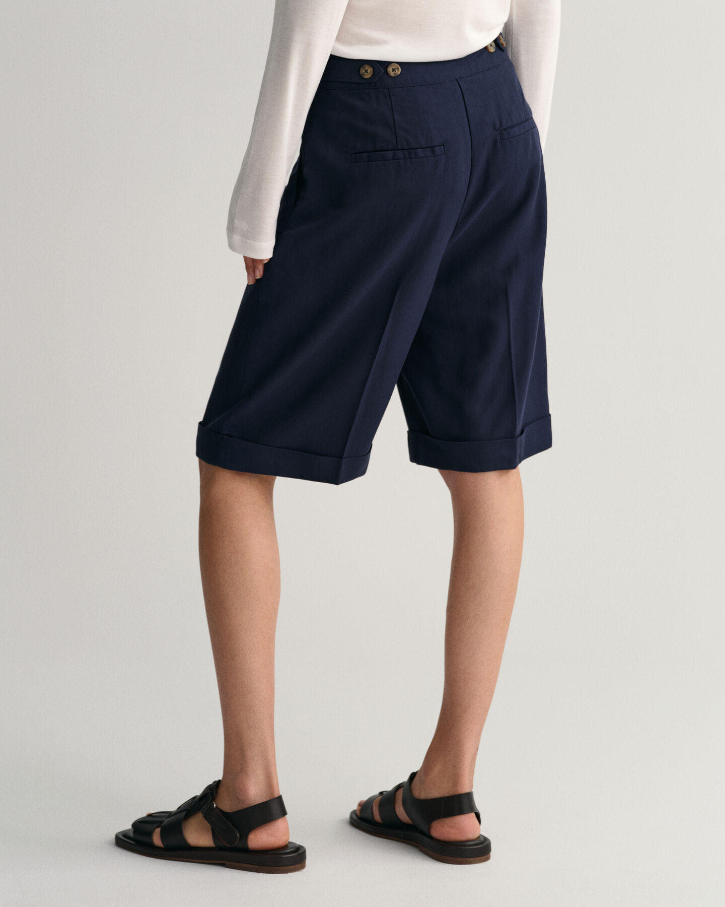 Pitkät Fluid-shortsit