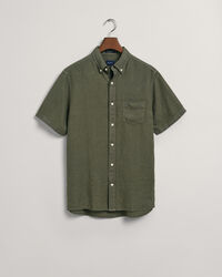 Regular&nbsp;fit ‑mitoitettu valmiina v&auml;rj&auml;tty lyhythihainen pellavapaita