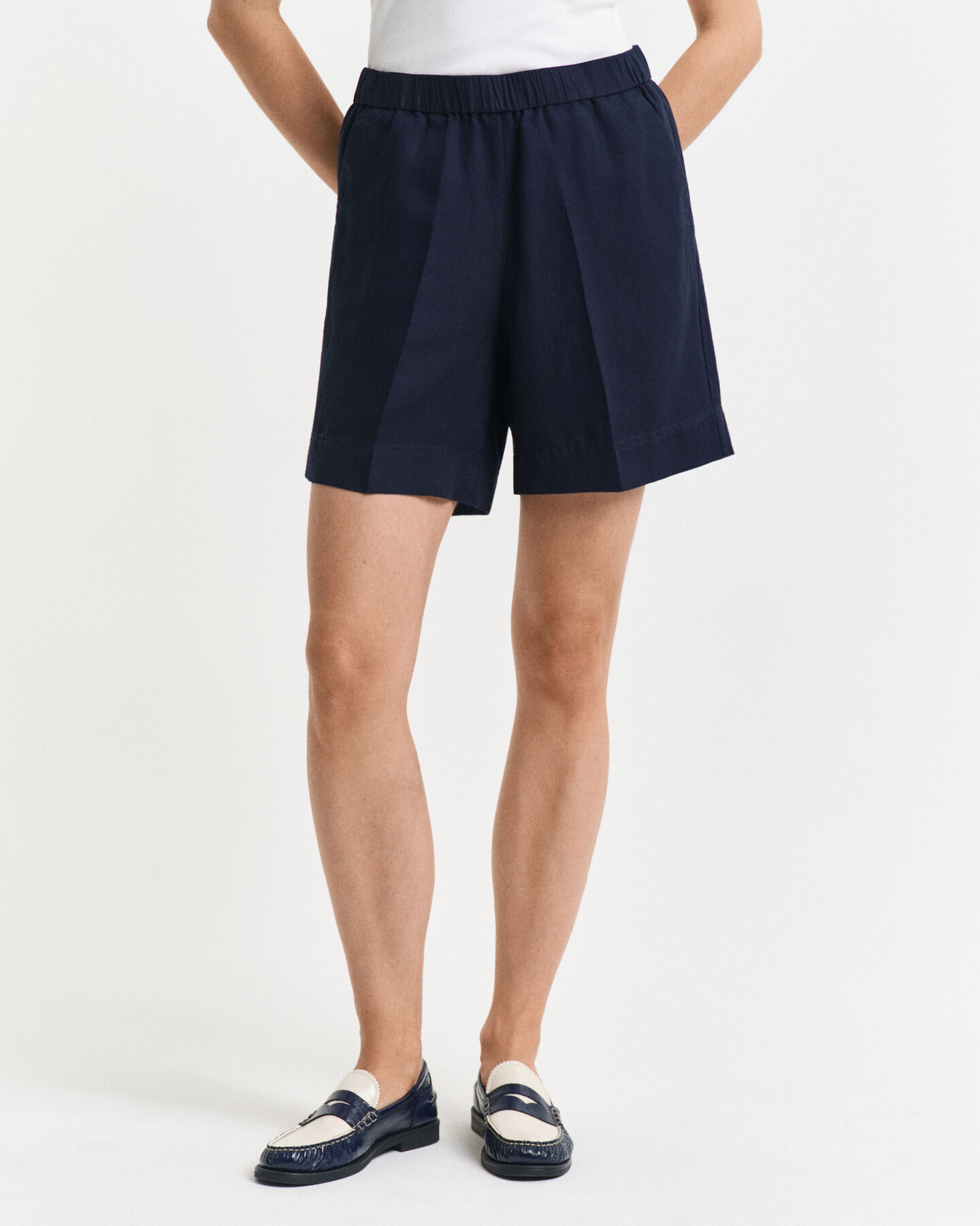 Relaxed fit ‑mitoitetut Pull-On-pellavasekoiteshortsit