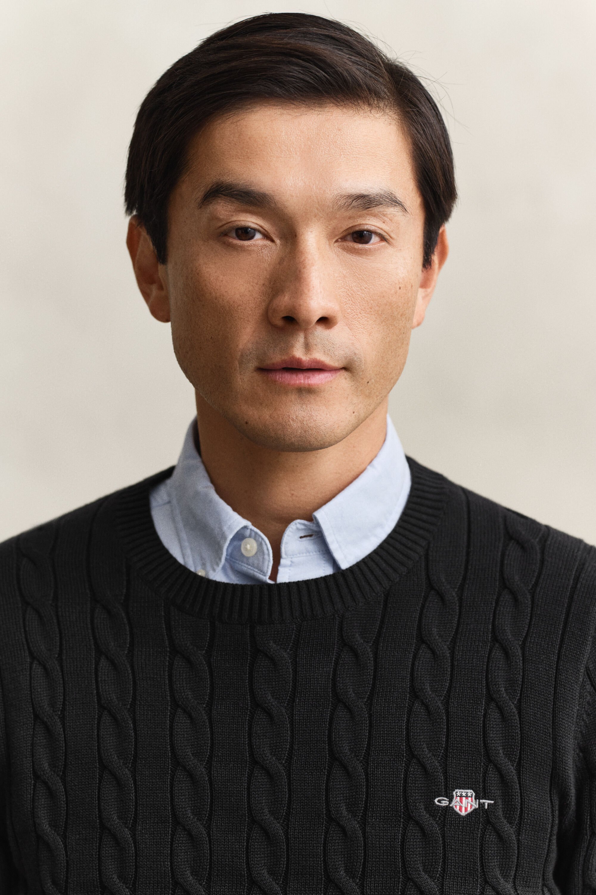 Puuvillainen palmikkoneulepusero, pyöreä pääntie