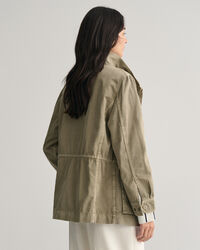 Valmiina värjätty armeijatakki