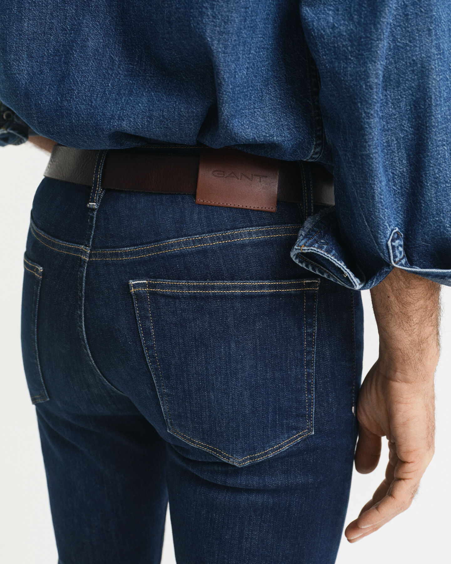 Extra slim fit ‑mitoitetut Active Recover -farkut