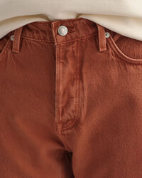 V&auml;rilliset regular fit ‑mitoitetut Arley-farkut