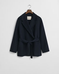 Käsin tikattu takki ja vyö