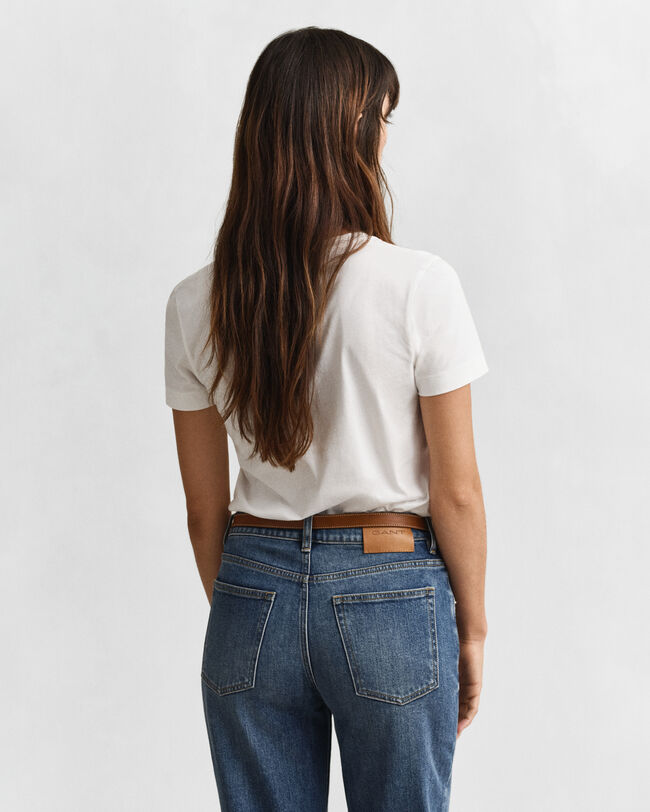 Shield-t‑paita, jossa v-pääntie