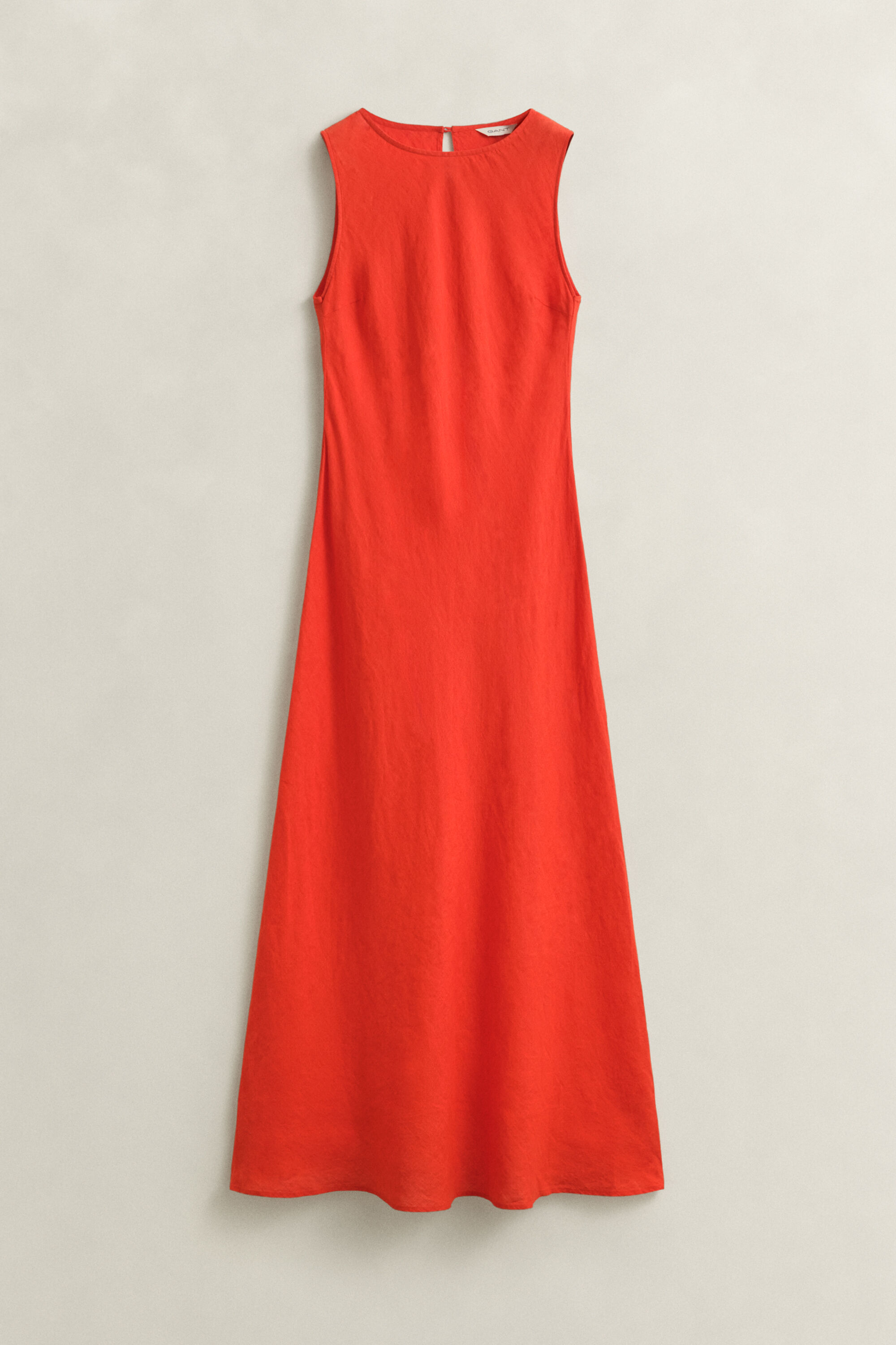 Vinoon leikattu midimittainen pellavamekko