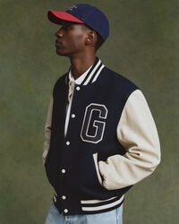 Varsity Jacket nahasta ja muista materiaaleista