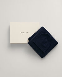 Baby-malliston viltti ja pipo lahjapakkauksessa