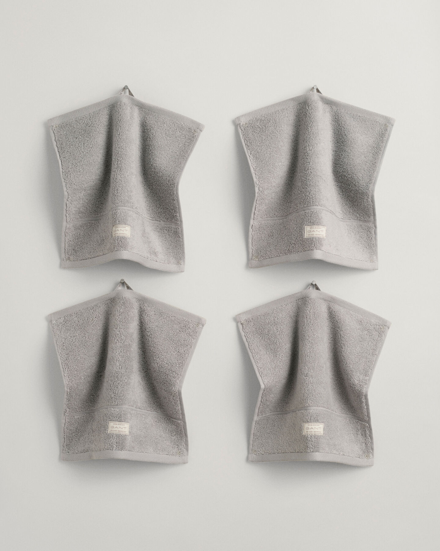 Premium-pyyhkeet (30&nbsp;cm x 30&nbsp;cm), 4&nbsp;kpl:n pakkaus