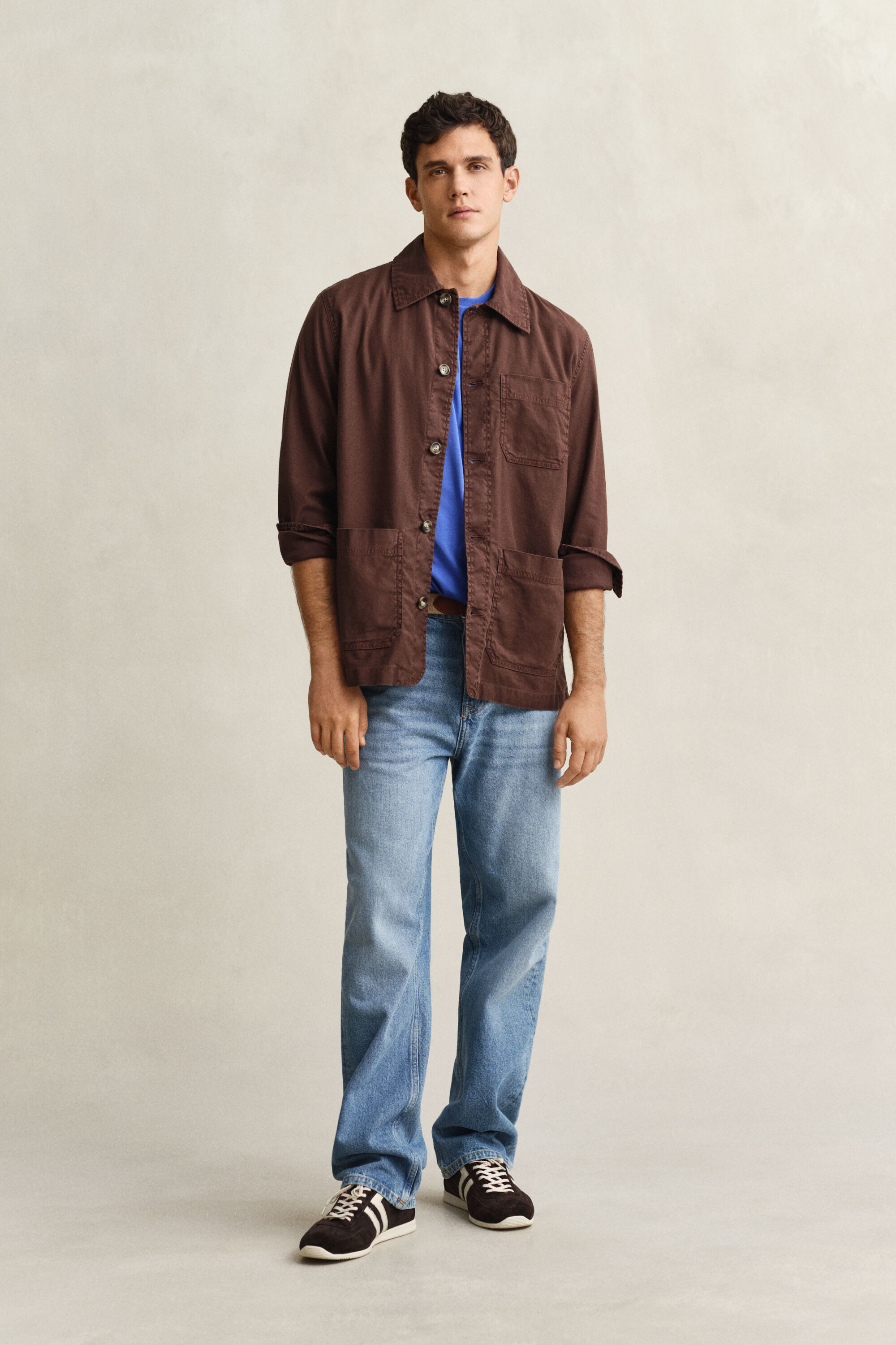 Regular fit ‑mitoitettu Shield-t‑paita