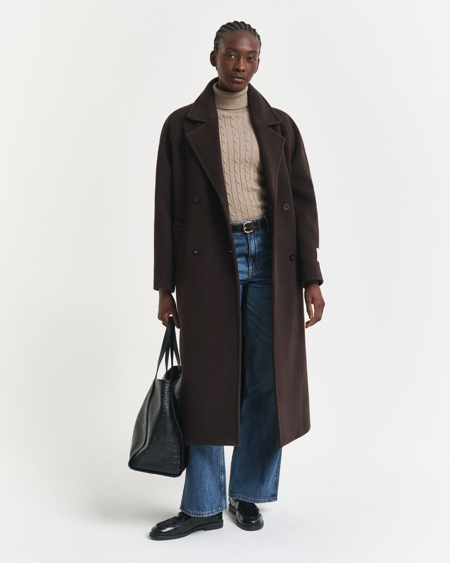 Joustopuuvillainen palmikkopooloneule