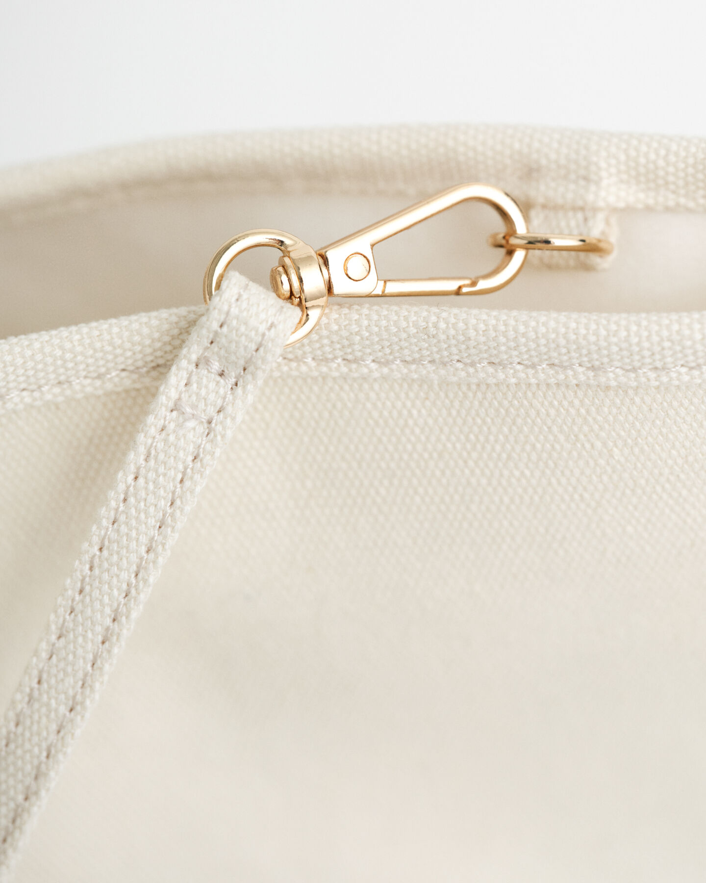 Kanvaasikankainen rantakassi