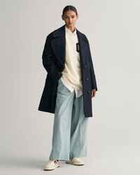 Oversized&nbsp;fit ‑mitoitettu py&ouml;re&auml;p&auml;&auml;nteinen G‑collegepaita