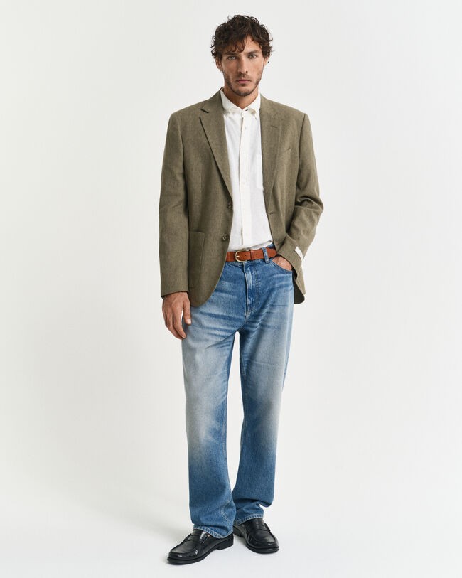 Regular&nbsp;fit ‑mitoitettu valmiina v&auml;rj&auml;tty lyhythihainen pellavapaita