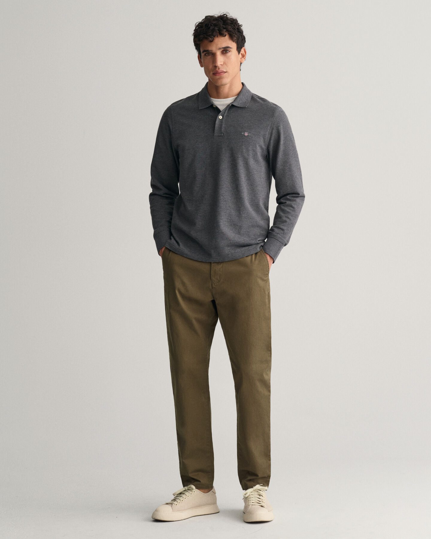 Alaspäin kapenevat tvillichinot