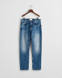 Slim fit ‑mitoitetut farkut