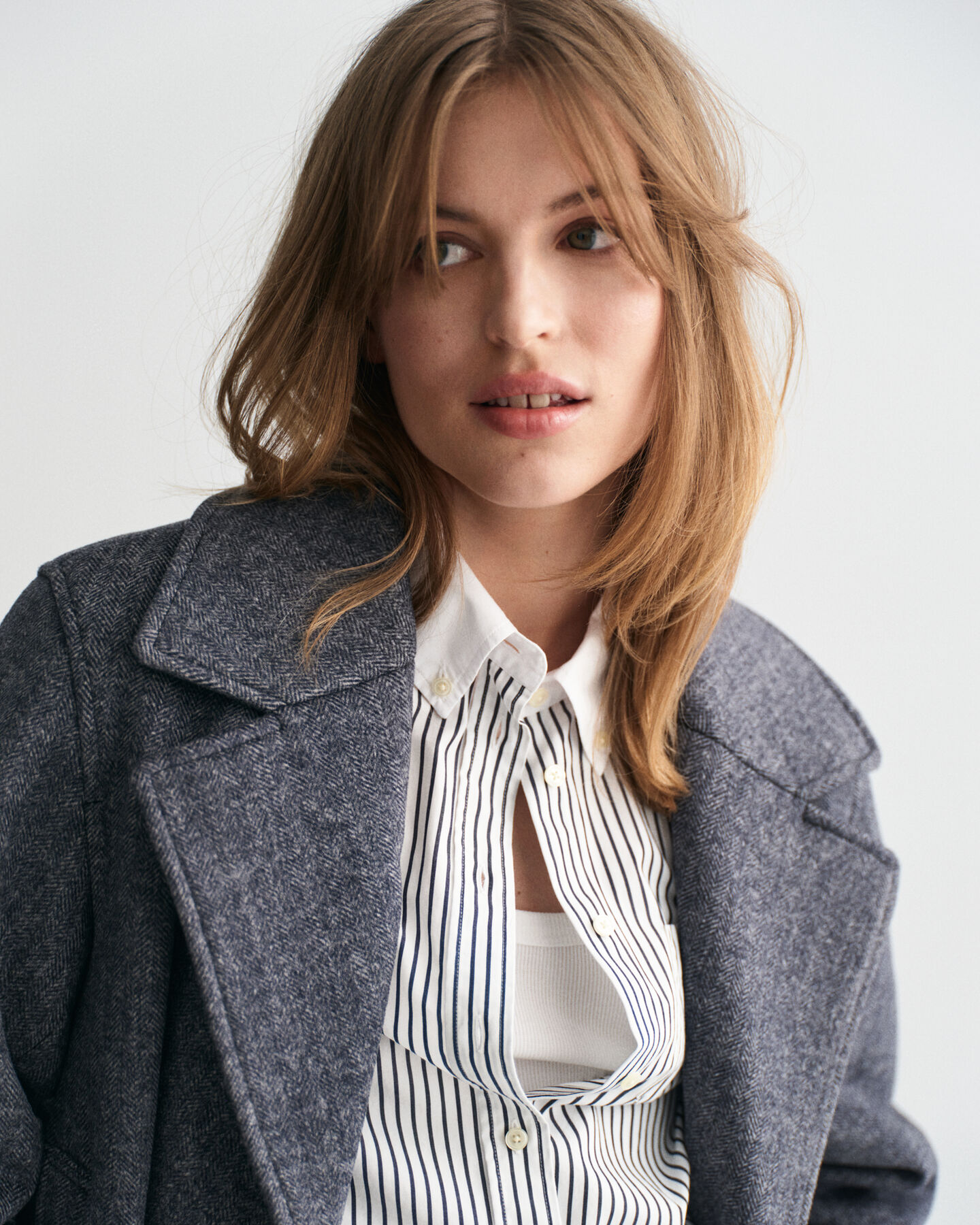 Lyhyt kalanruotokuvioinen villakangastakki